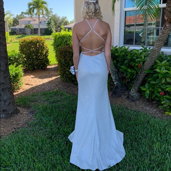 Prom dress - Picture 2 of 2